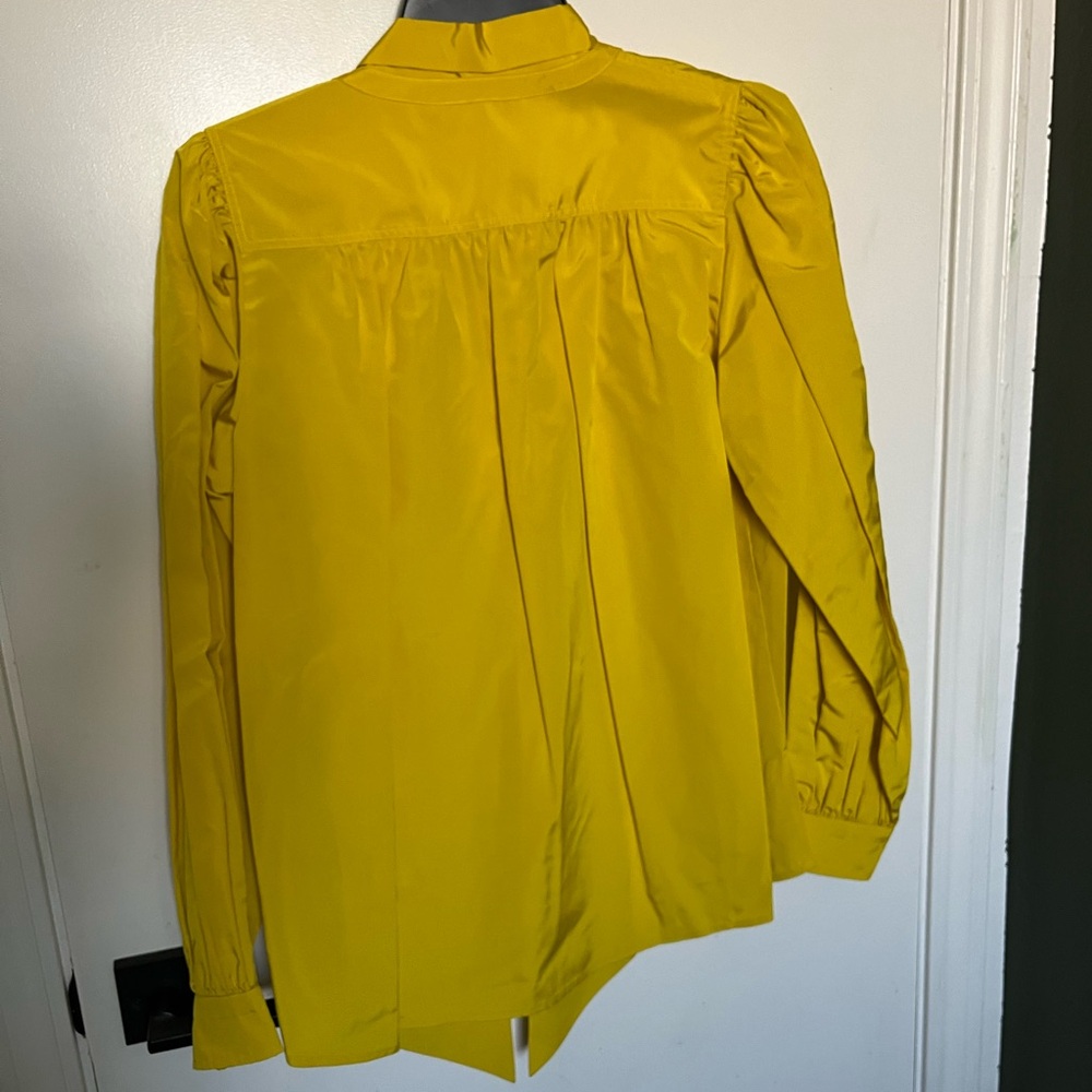 NWOT Tory Burch Taffeta Bow Blouse. In perfect condition, never been worn. - Picture 7 of 7
